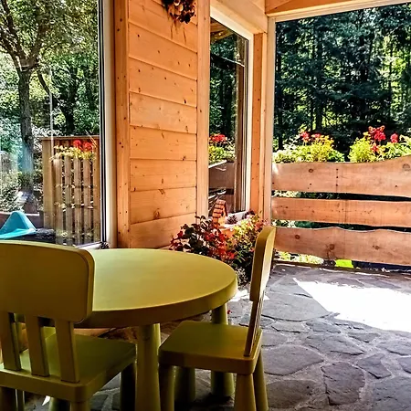 Przystanek Lesna Apartmán *