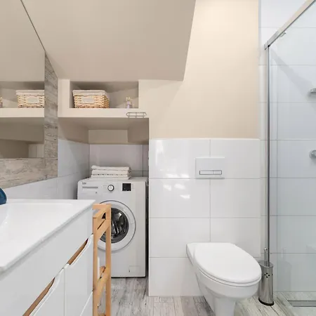 Apartment Przystanek Lesna