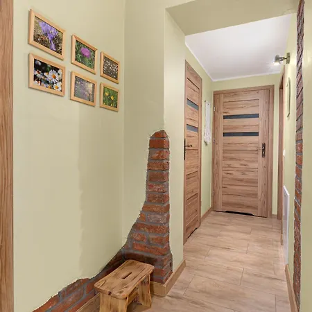 Apartment Przystanek Lesna