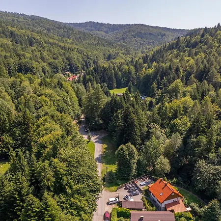 Przystanek Lesna-3 Nad Potokiem W Sercu Natury Targanice