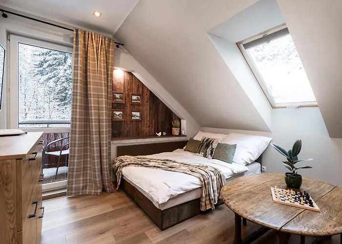 Apartamento Przystanek Leśna 3 Nad Strumieniem, Otoczone Lasem U Stóp Beskidów